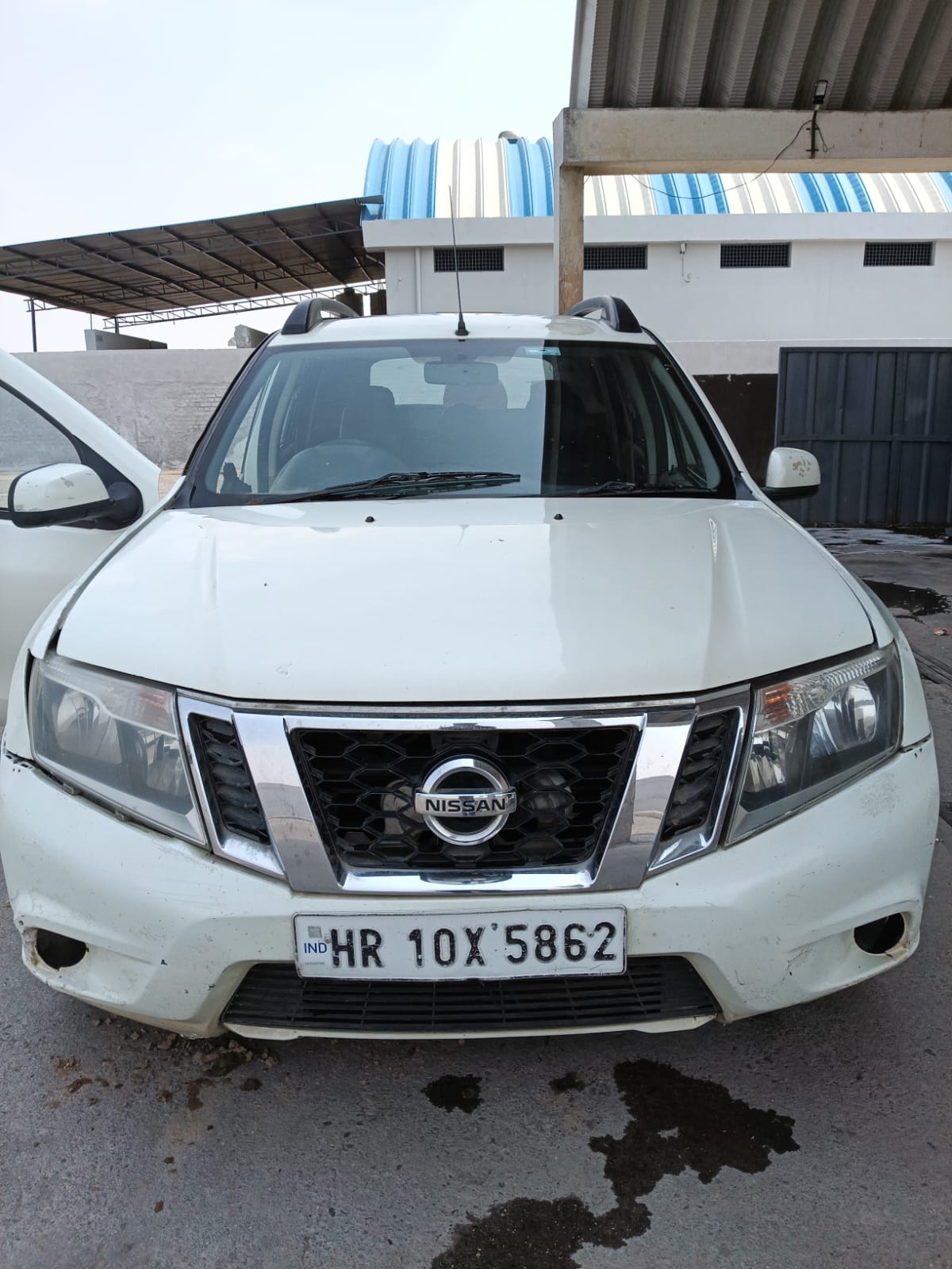 White Nissan Terrano front view parked at vehicle yard